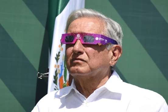 "Abrazos, no balazos funciona", dice AMLO