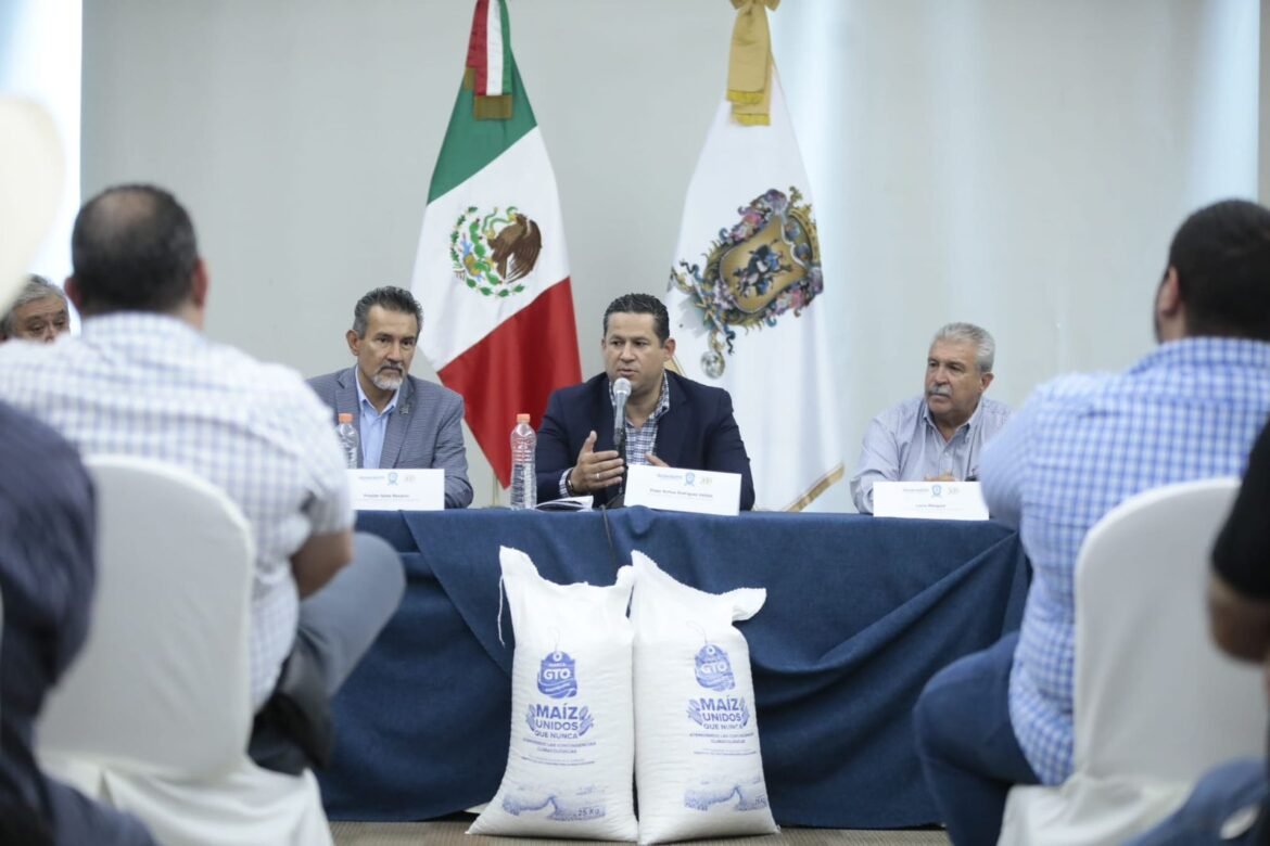 Se reúne gobernador de Michoacán con representantes del sector tortillero