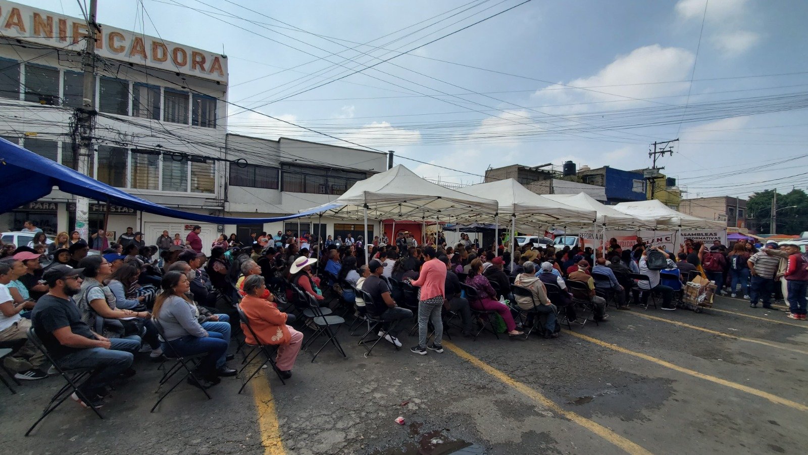 Carmen de la Rosa Mendoza realiza asamblea para dar a conocer propuesta de Claudia Sheinbaum