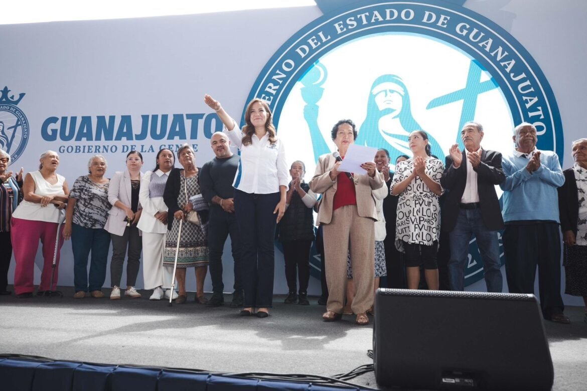 Libia Dennise García Muñoz Ledo toma protesta como gobernadora de Guanajuato