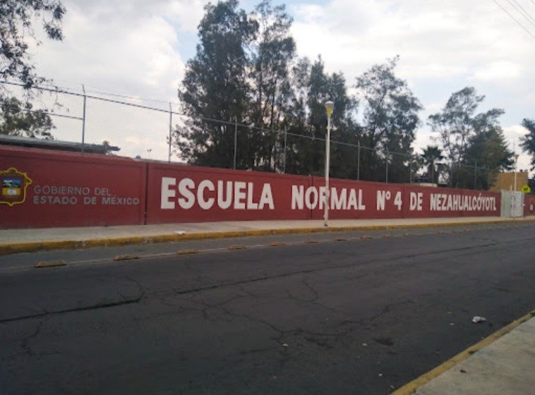 Profesores y estudiantes de la Escuela Normal número 4 denuncian hostigamiento y amenazan con movilizaciones