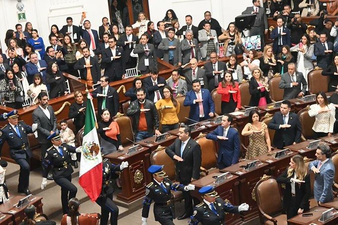 Los 16 alcaldes de la CDMX tomaron protesta