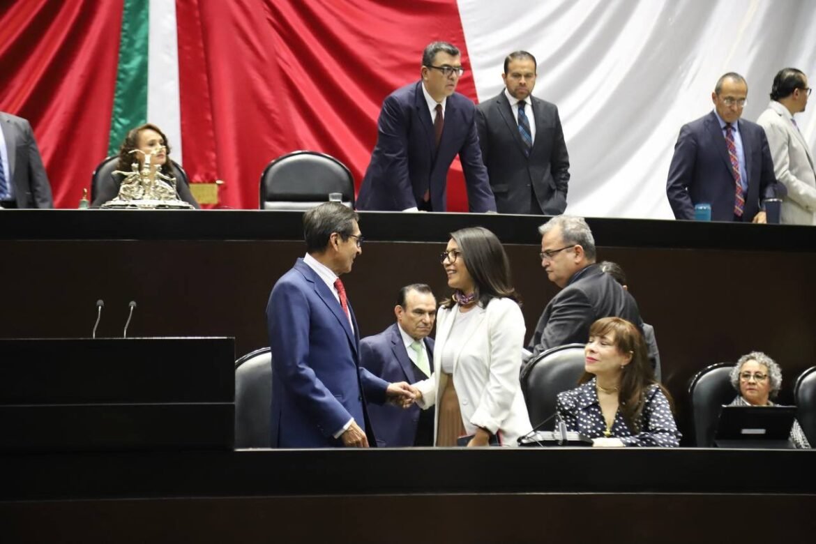 Expone Ramírez de la O los ejes del Paquete Económico 2025 en la Cámara de Diputados