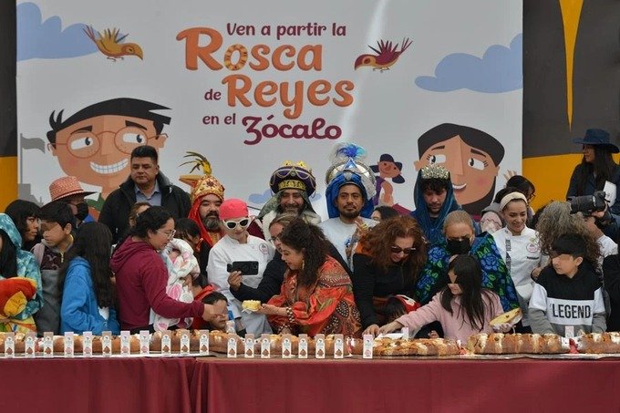 CDMX celebra Día de Reyes con juguetes, cultura y una rosca monumental