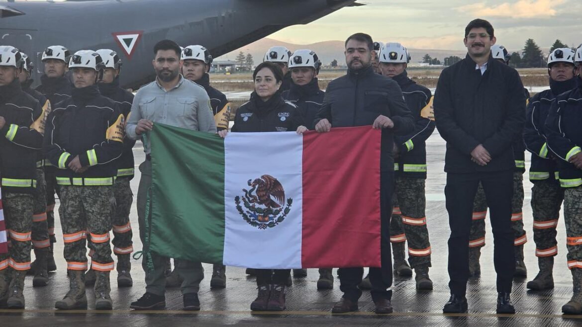 Viaja equipo mexicano hacia Los Ángeles para combatir incendios forestales