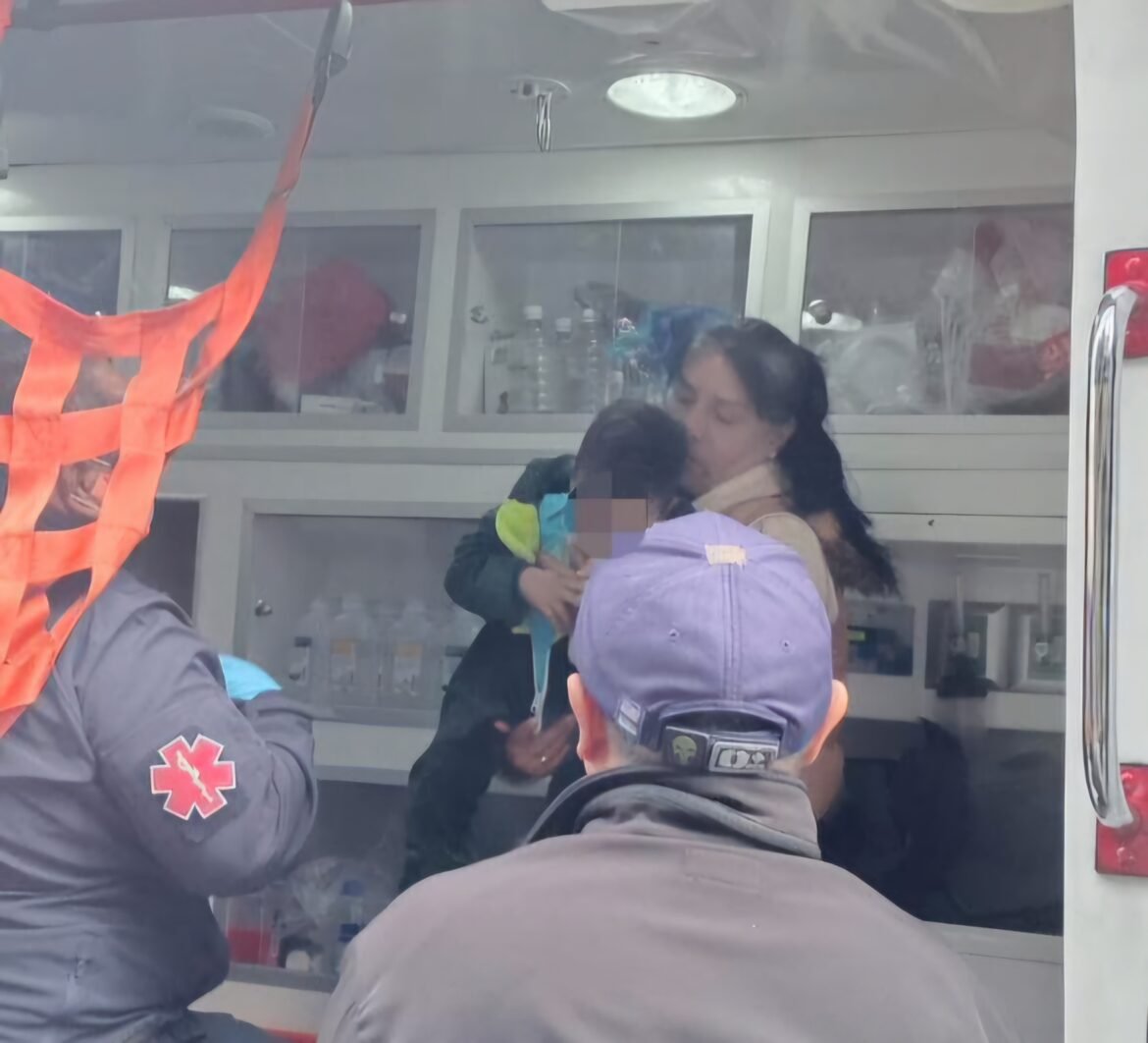 Oportuna intervención de la policía municipal de Nezahualcóyotl evita asfixia de bebé