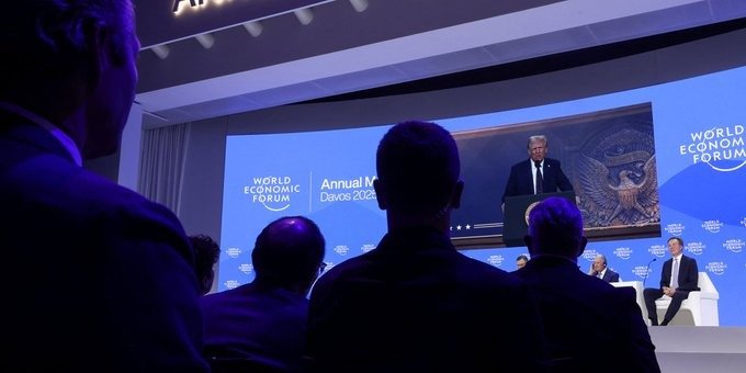 Trump reconoce diálogo comercial con México