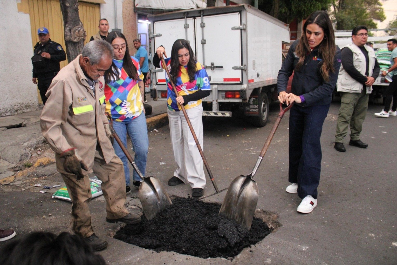 Con Brilla Cuauhtémoc y Bacheo, gobierno de Ale Rojo de la Vega está mejorando el espacio público