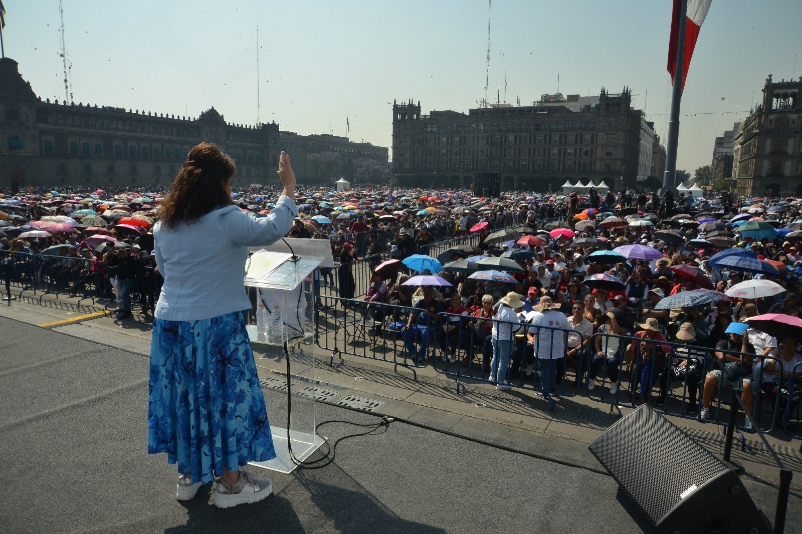 Entregan Ingreso Ciudadano Universal a 21 mil personas de 57 a 59 años