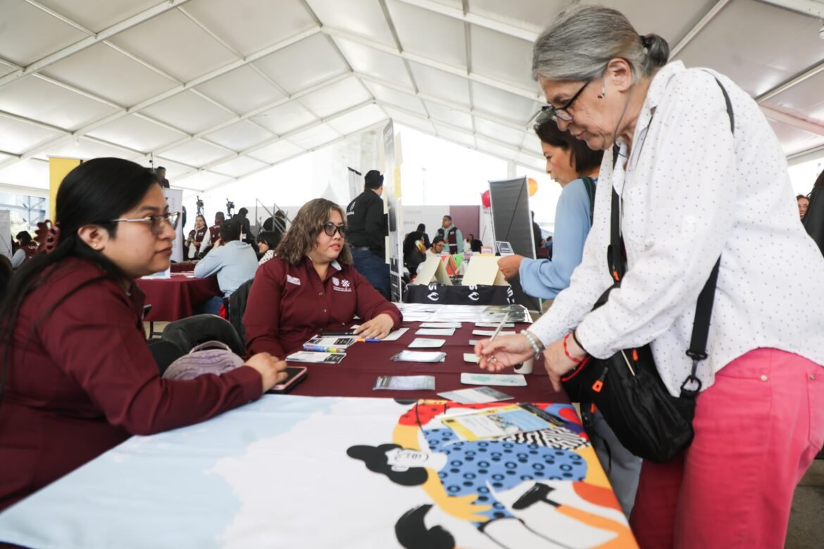Inaugura Brugada Feria Nacional de Empleo para las mujeres