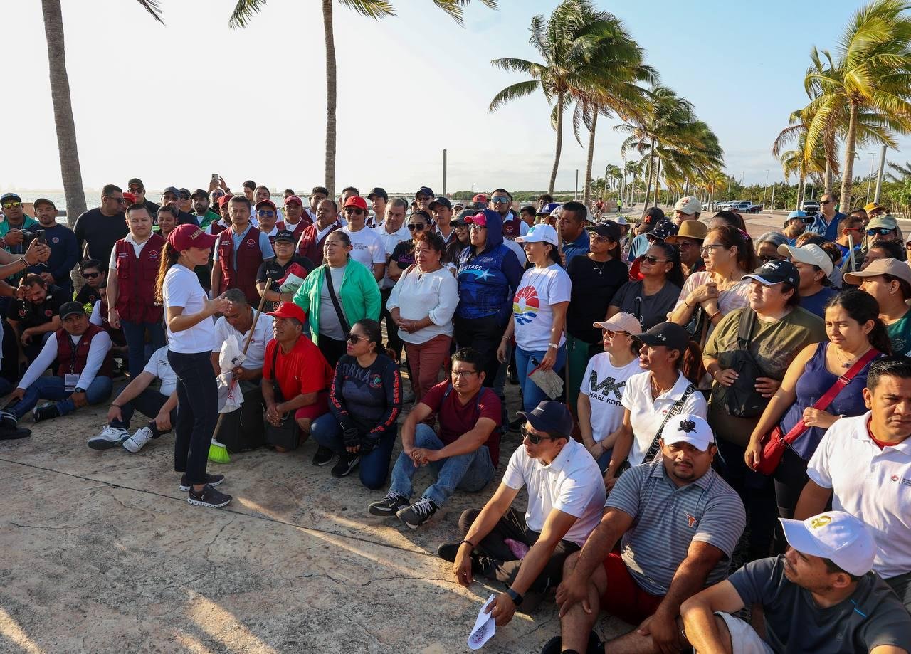 Lidera Ana Paty Peralta mega limpieza en malecón Tajamar