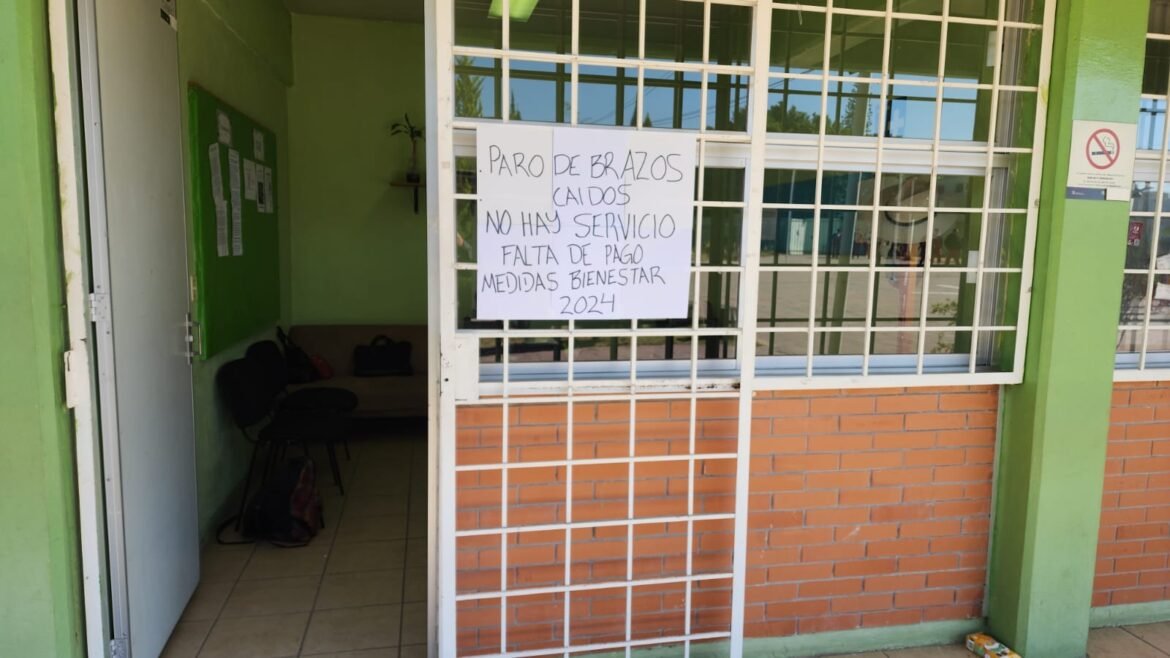 Trabajadores del Cobaem inician paro y preparan manifestación en Toluca