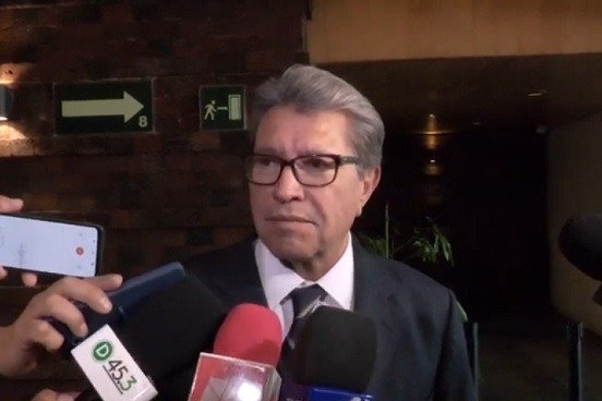 Es momento de cerrar filas en defensa de la patria: Monreal