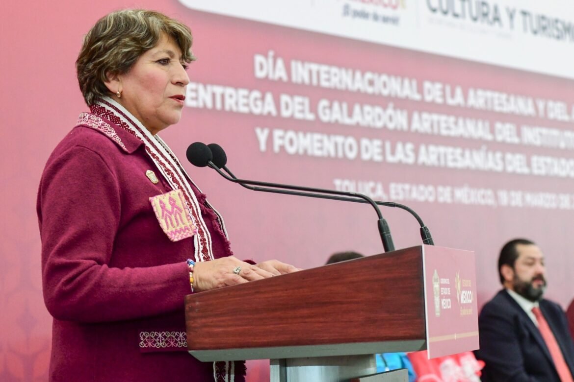 Gobernadora Delfina Gómez entrega Primer Galardón a artesanos del Estado de México