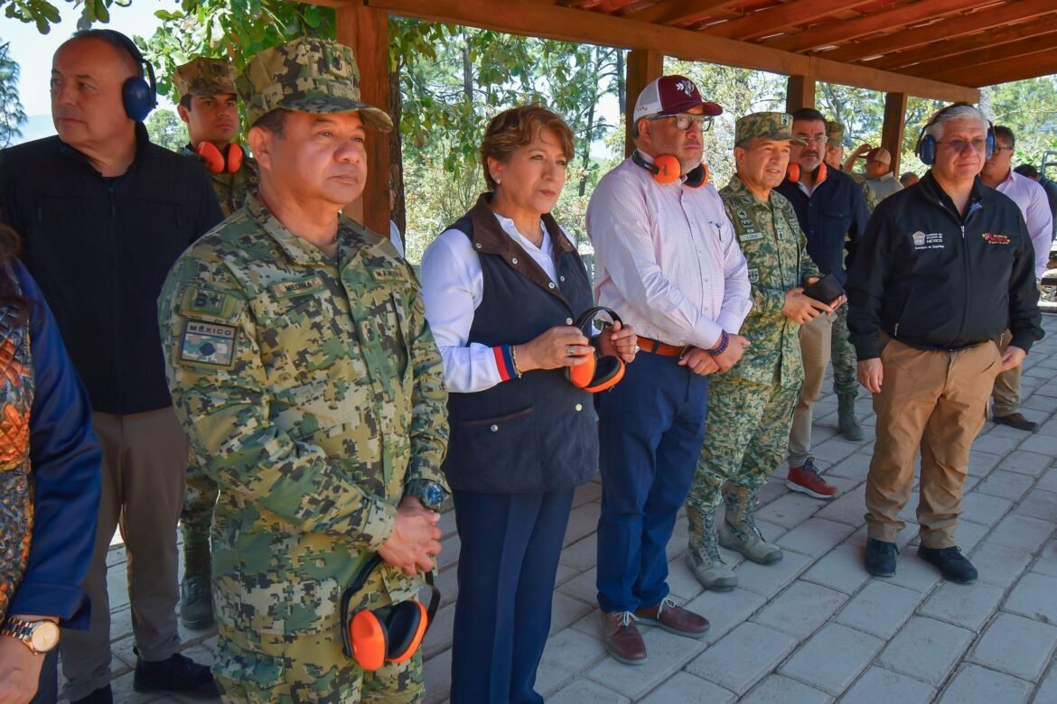 Gobernadora Gómez Álvarez encabeza Mesa de Seguridad en cuartel de la Marina