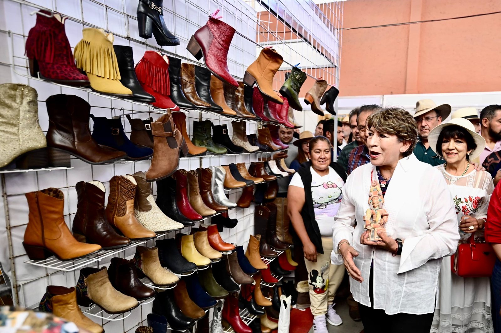 Destaca gobernadora creación de empleos y Plan de Rescate del Oriente