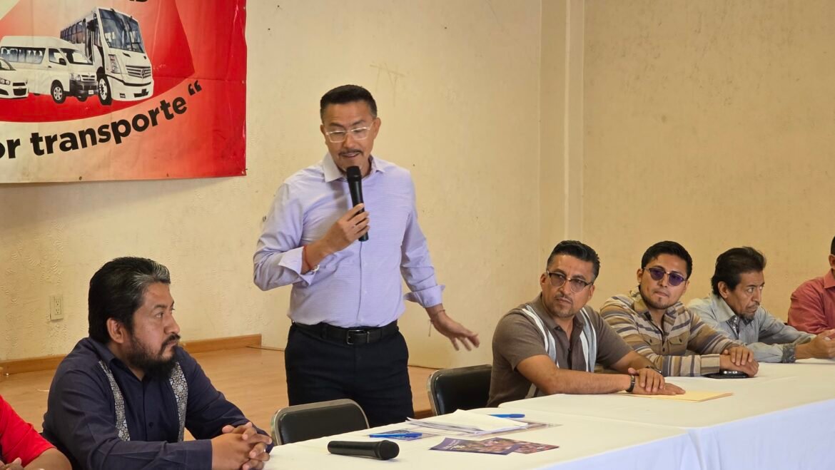 Sergio Molina se compromete a llevar a la Corte preocupación del transporte público en Edoméx