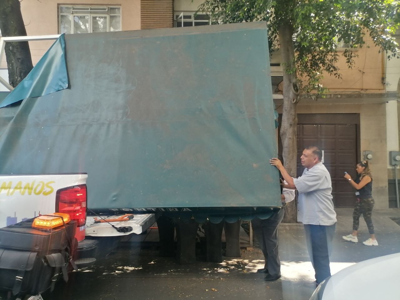 Como resultado de una revisión constante de enseres, alcaldía Cuauhtémoc ha apercibido a 140 establecimientos en 2025