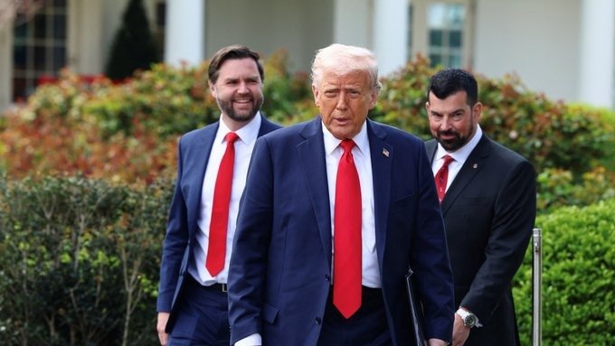 “Trump y su ‘ayuda’ militar: ¿salvador o showman en aguas mexicanas?”