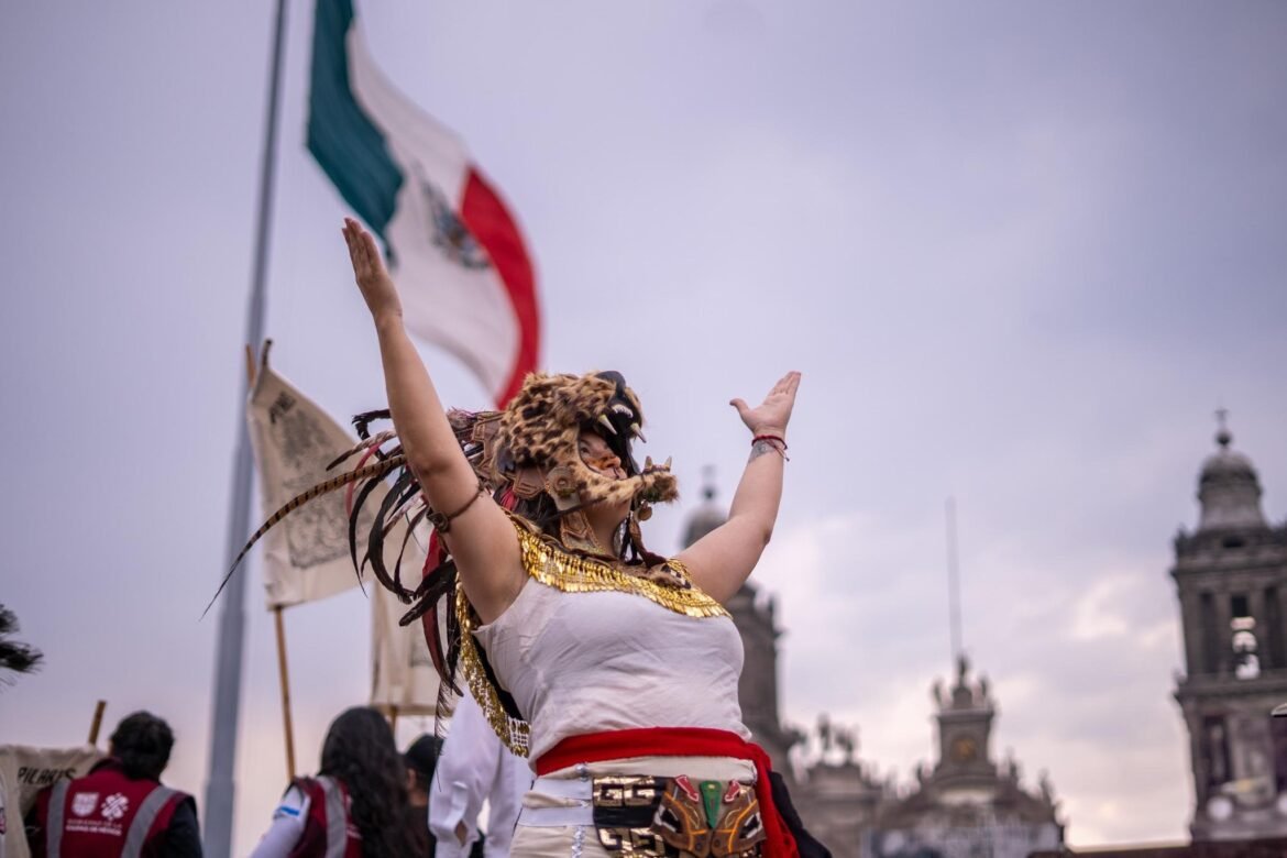 Reúne más de mil 500 personas “la gran danza monumental Mexica”