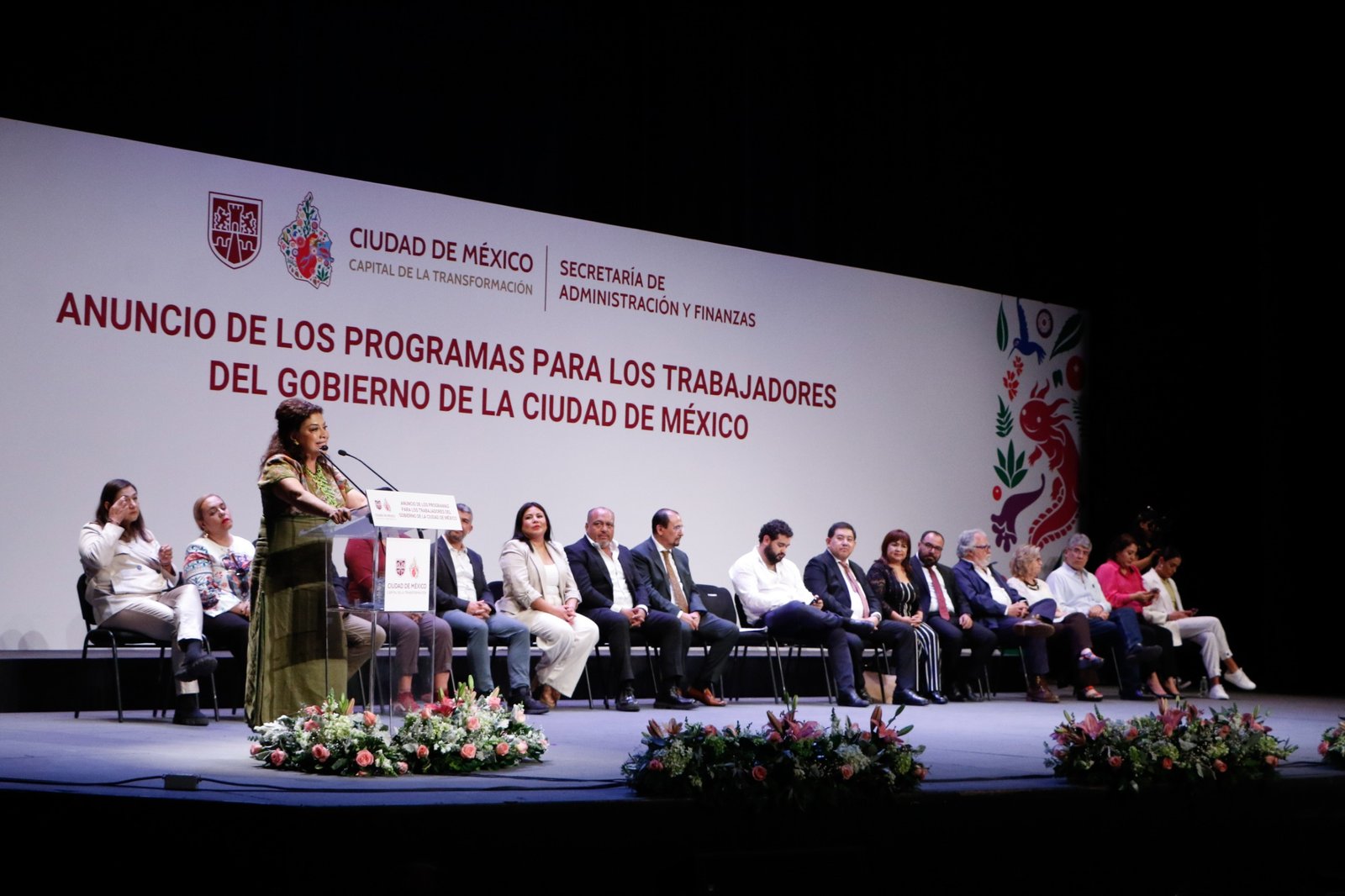 Anuncian programas en beneficio de más de 42 mil trabajadores del Gobierno de la CDMX