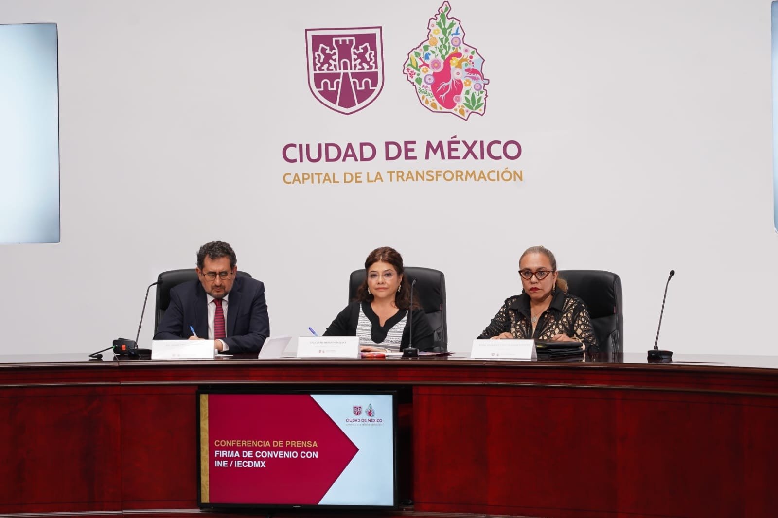 Brugada firma convenio con INE e IECM para garantizar seguridad y orden en elección judicial