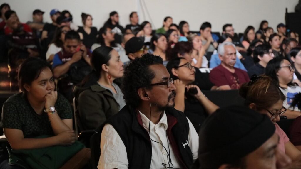 Promueven FCE y PILARES lectura con donación de cinco mil libros