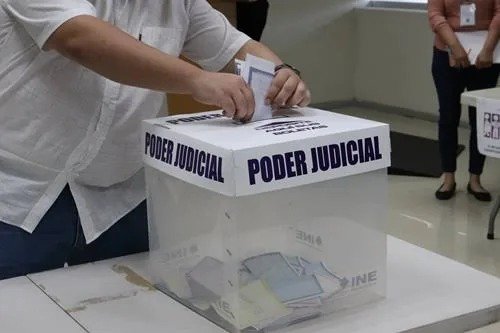 ¡Vote por su juez de confianza! (Aunque ya esté elegido)
