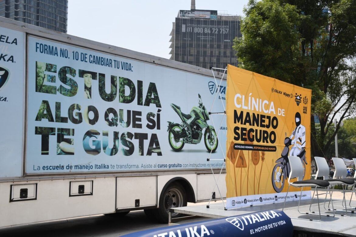 Alcaldía Cuauhtémoc se suma a clínica de manejo seguro para repartidores de plataformas digitales