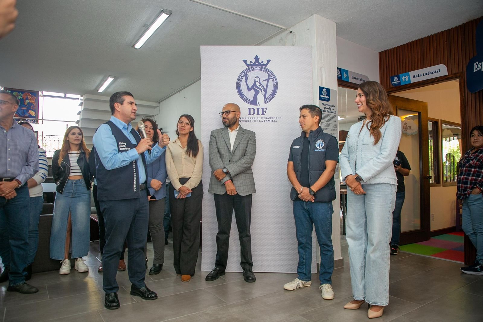 Inaugura Gobernadora Espacios Familiarmente Amigables