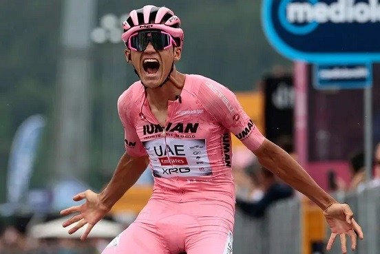 El mexicano Isaac del Toro se impuso en la etapa 17 del Giro de Italia