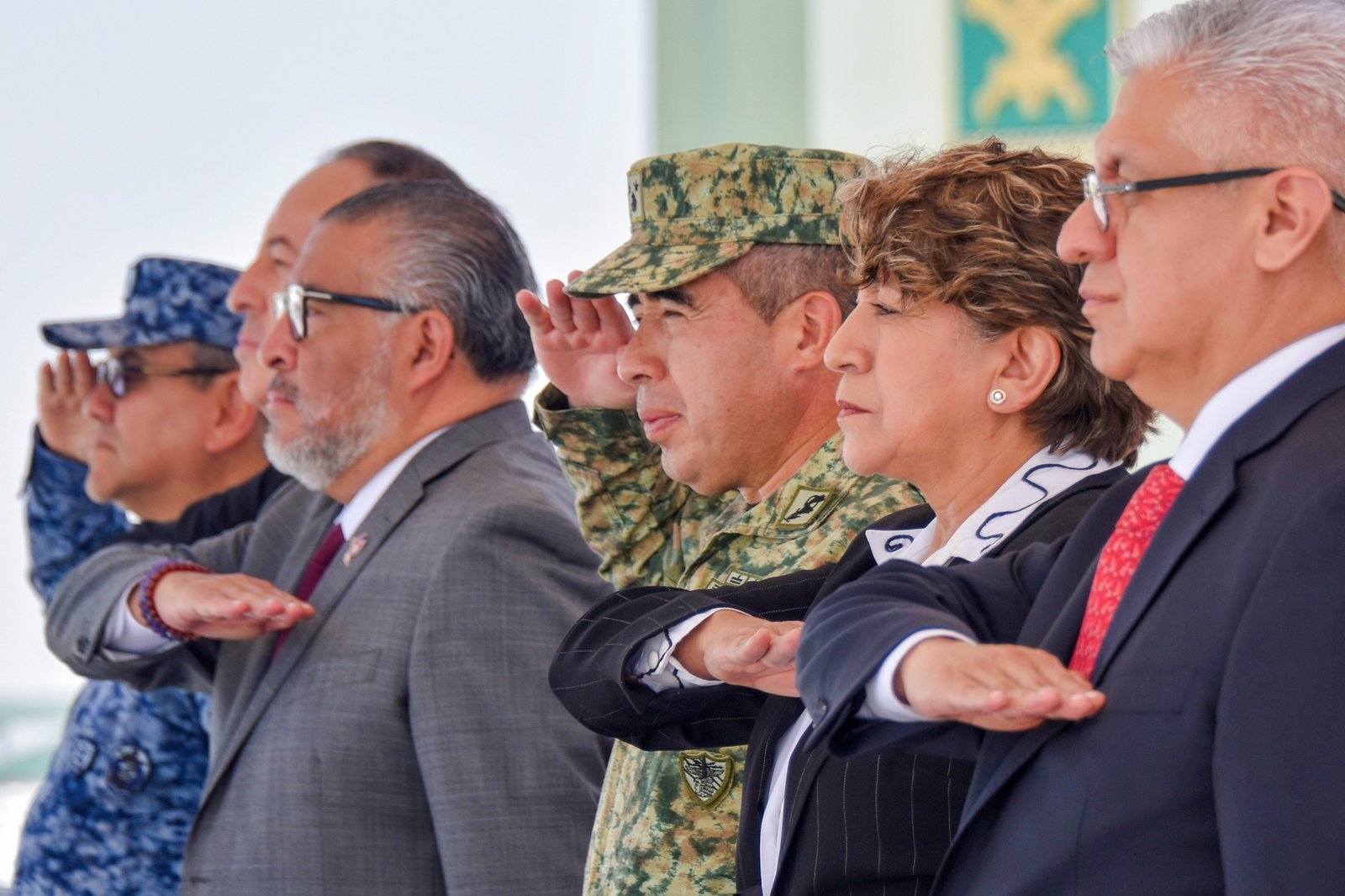 Gobernadora atestigua toma de protesta del General de Brigada Lucio Vergara Gómez