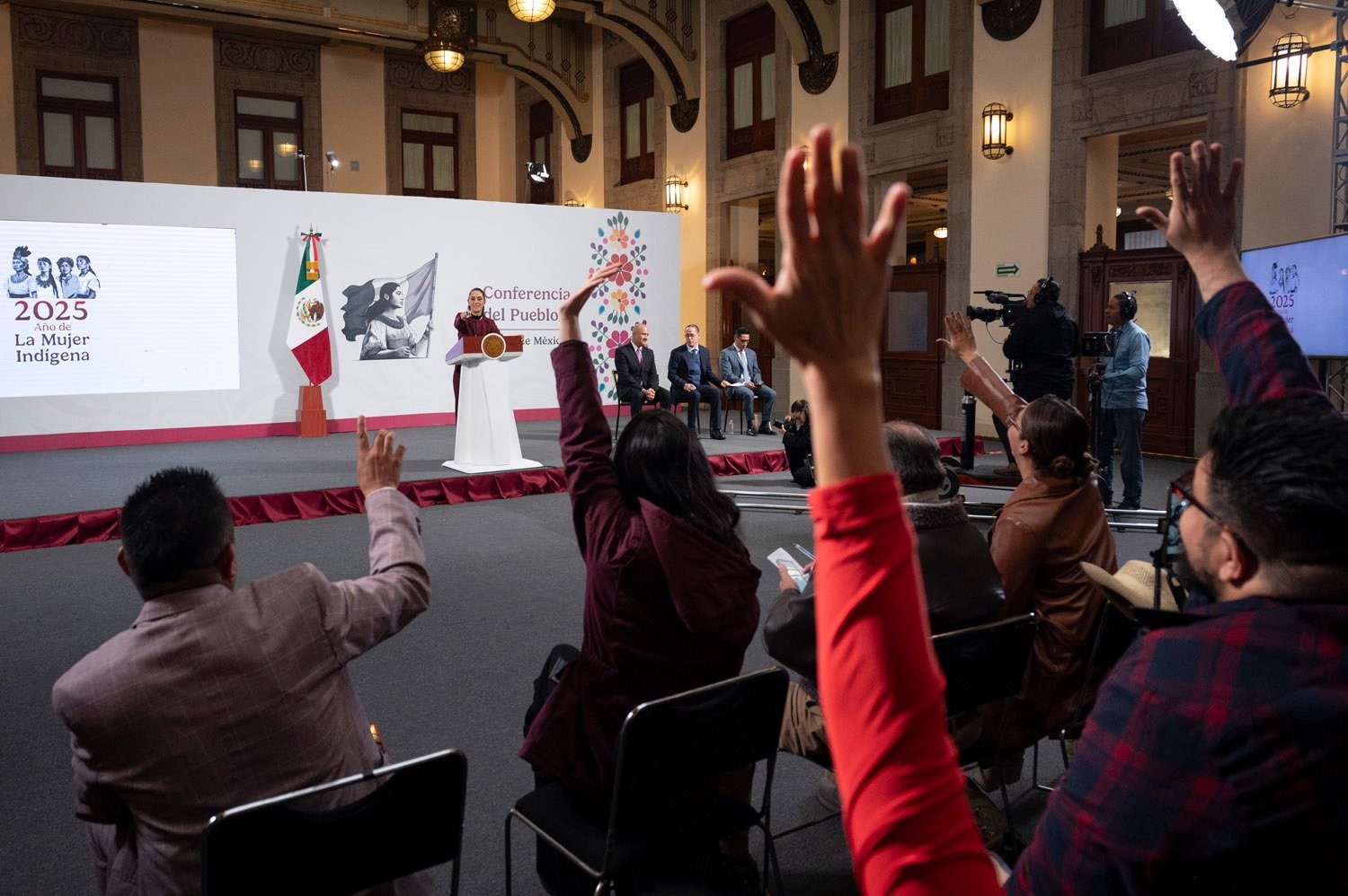 Descarta Sheinbaum eliminar autonomía al INE con reforma electoral