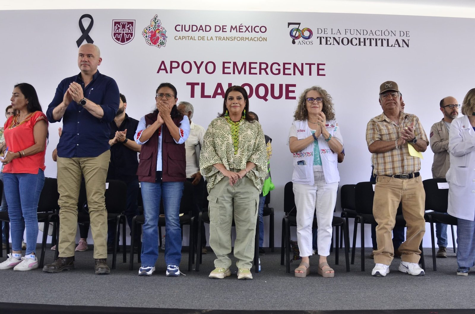 Entrega Brugada apoyos a 736 familias afectadas por lluvias en Iztapalapa