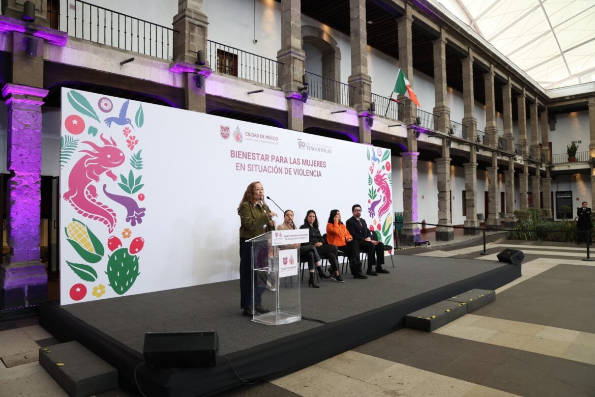 Entrega gobierno capitalino apoyos para impulsar la Autonomía Económica de mujeres en situación de violencia