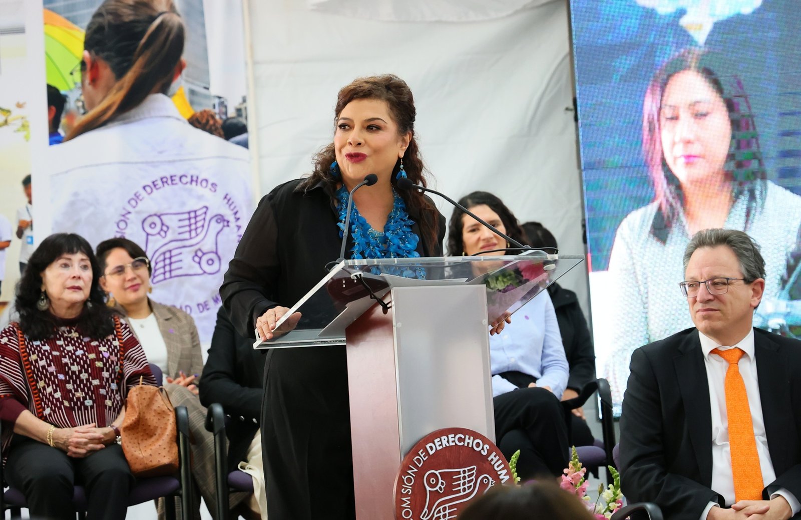 Llama Clara Brugada a fortalecer a la Comisión de Derechos Humanos de la CDMX