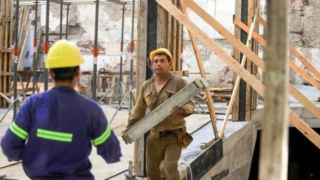 Destacan nivel más bajo histórico de la pobreza laboral en México