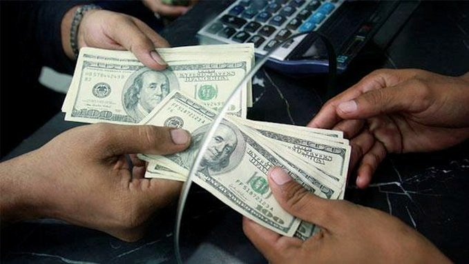 Crisis silenciosa: caen remesas e inversión pública, ¿se tambalea el Plan México?