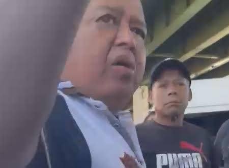 Bloquean mototaxistas la México-Texcoco; vecinos acusan a “El Mimoso” de orquestar movilización