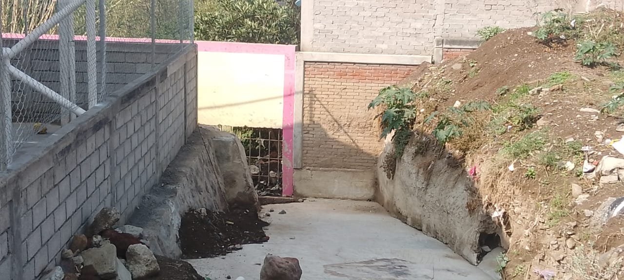 Exigen atención a escuelas olvidadas en Ixtapaluca
