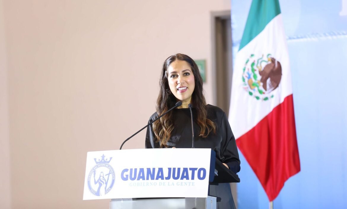 Reconoce Gobernadora labor de servidores públicos del Estado y Municipios.