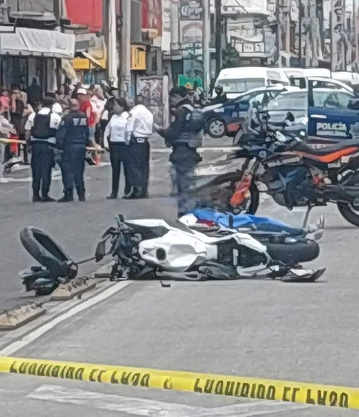 Fatal choque de motos paraliza servicio del Mexibús en Nezahualcóyotl