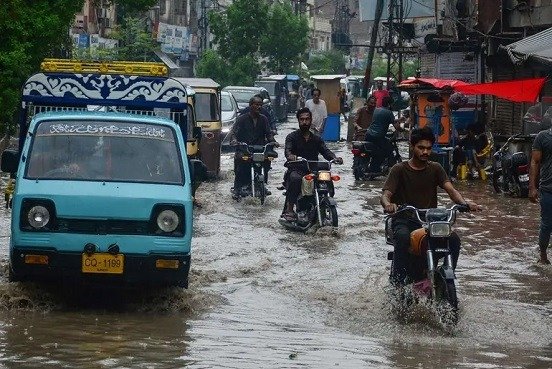 Al menos 32 muertos en Pakistán por inundaciones