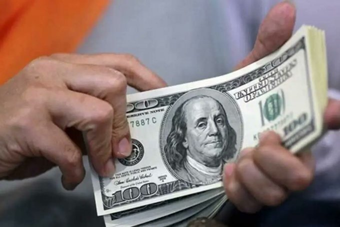 Destaca labor de comunidad mexicana en EU para ajustar impuesto a remesas