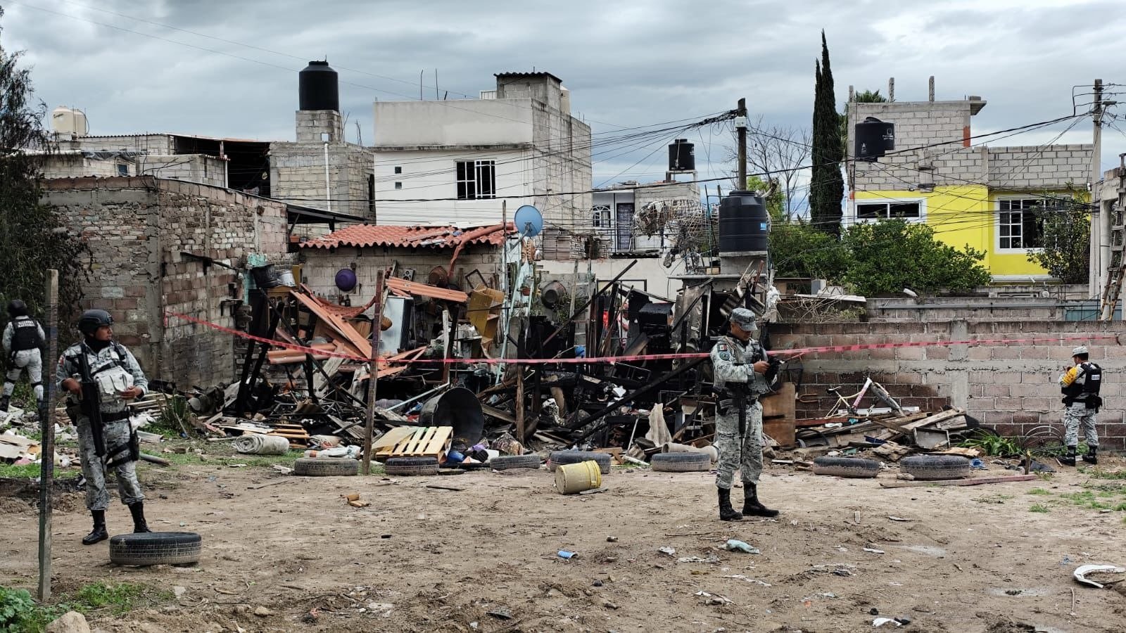 Protección Civil del Estado de México atiende emergencia por explosión en Tultepec