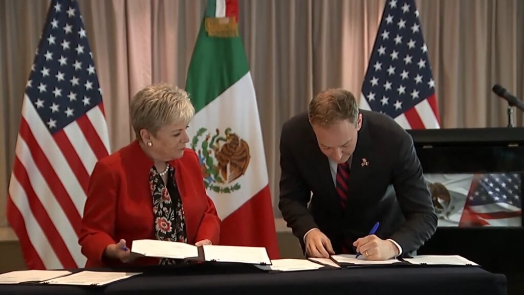 México y EU firman acuerdo para atender situación sanitaria y ambiental en la zona fronteriza