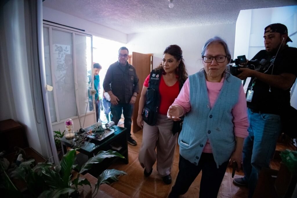 Anuncian apoyo integral a familias afectadas por lluvias en la Magdalena Contreras