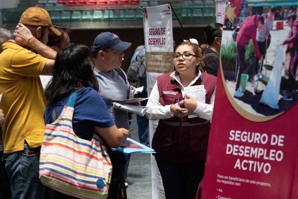 Se mantiene bajo el desempleo, pero informalidad y violencia amenazan el mercado laboral