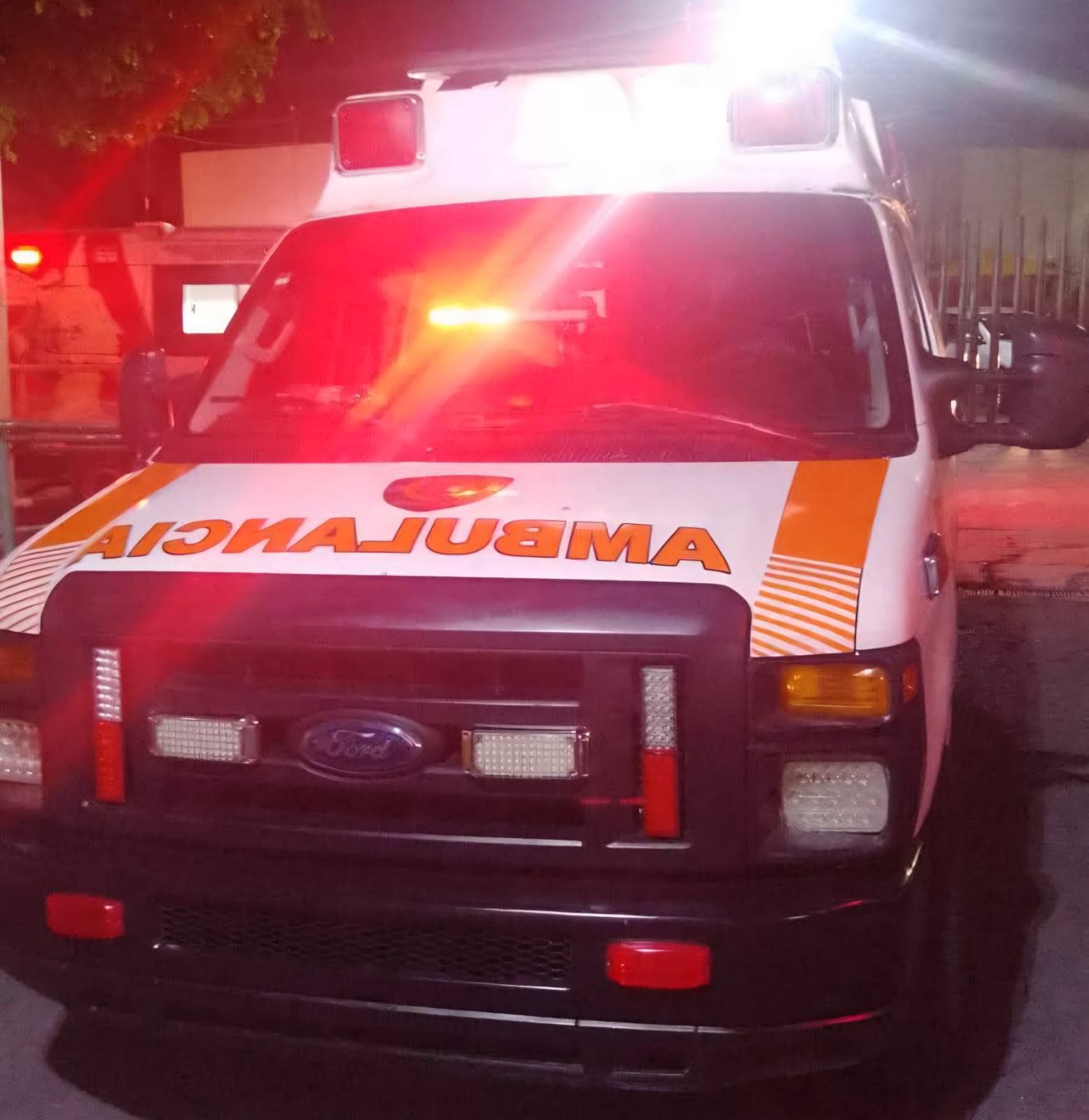 Balacera en Neza deja cinco heridos frente a una panadería
