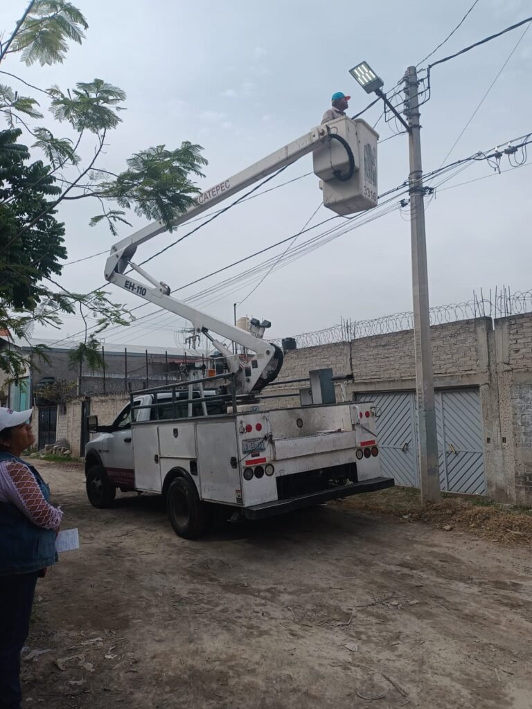 Gobierno de Ecatepec interviene zona olvidada de La Laguna Chiconautla